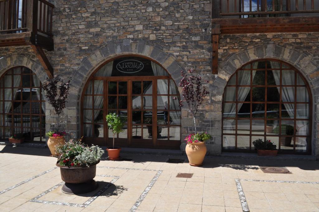 Hotel Bocale Sallent De Gallego Room photo