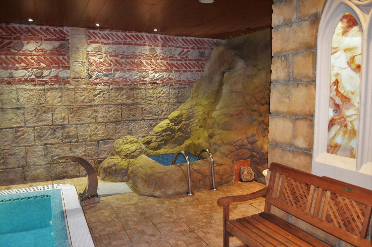Hotel Bocale Sallent De Gallego Exterior photo